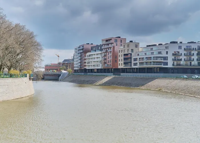 Na Bulwarach By Renters *